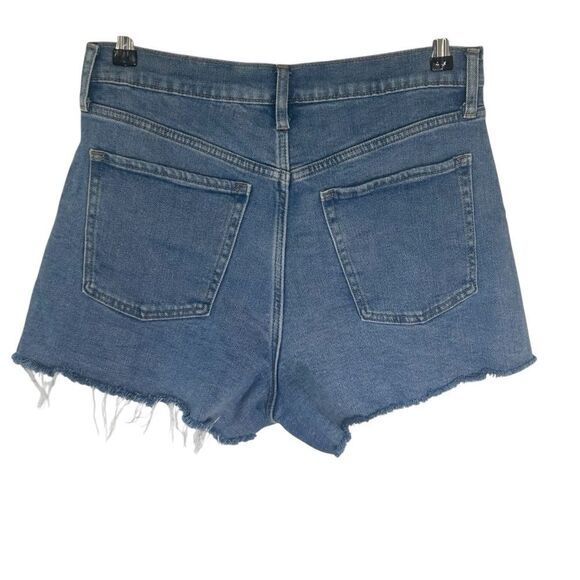 Old Navy sky high A-line denim shorts with smoothing pockets size 8 - Picture 2 of 6